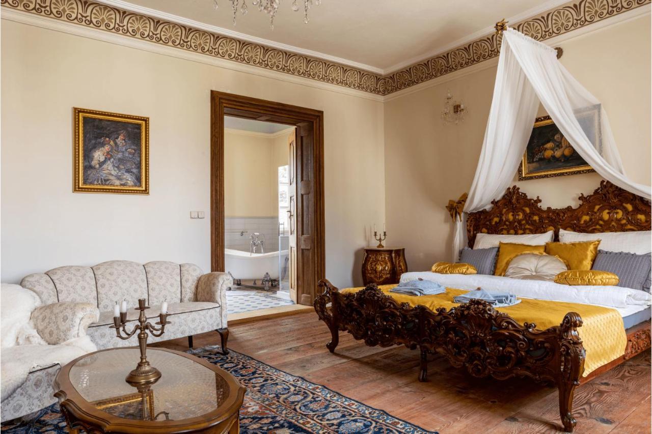 Ambrozuv Dvur Apartment Pouzdrany Luaran gambar