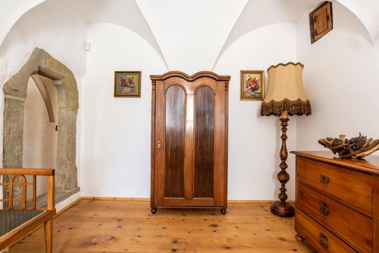 Ambrozuv Dvur Apartment Pouzdrany Luaran gambar